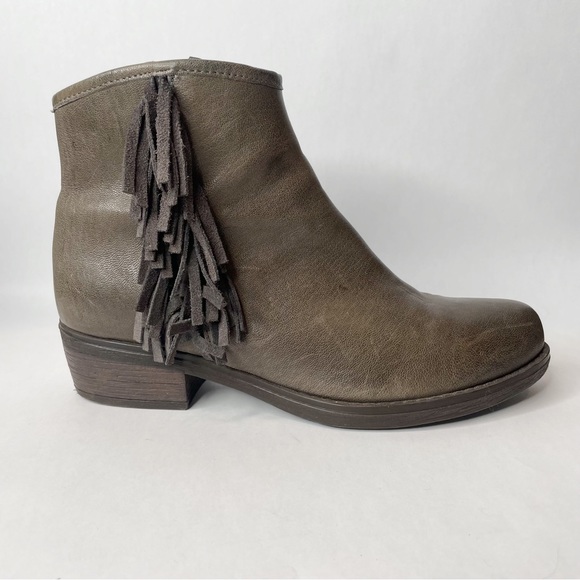 Eric Michael Gray Leather Fringed Side Zip Bootie Size EU 36 - Picture 3 of 10